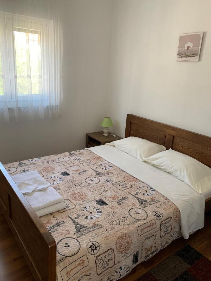 Green Hill Family Apartments Vodice Bagian luar foto