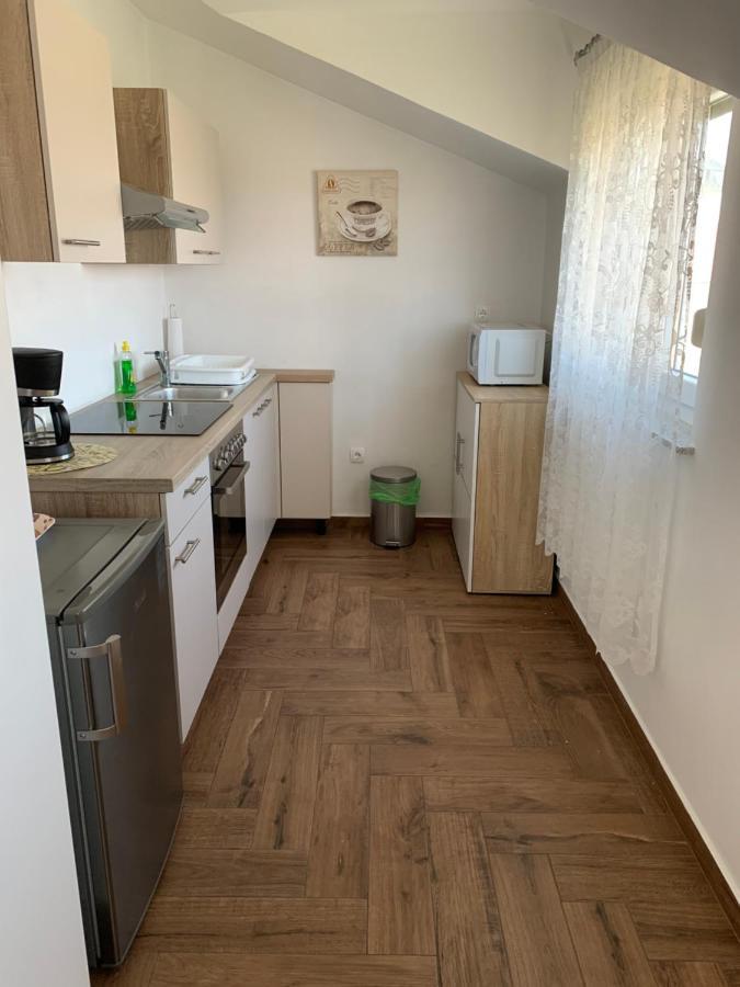 Green Hill Family Apartments Vodice Bagian luar foto