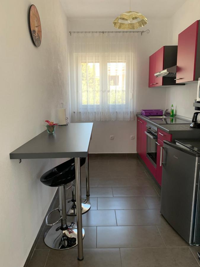 Green Hill Family Apartments Vodice Bagian luar foto